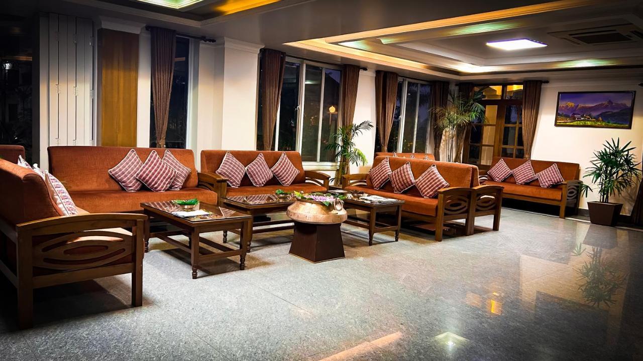 Hotel Earth Light Sauraha Chitwan Εξωτερικό φωτογραφία