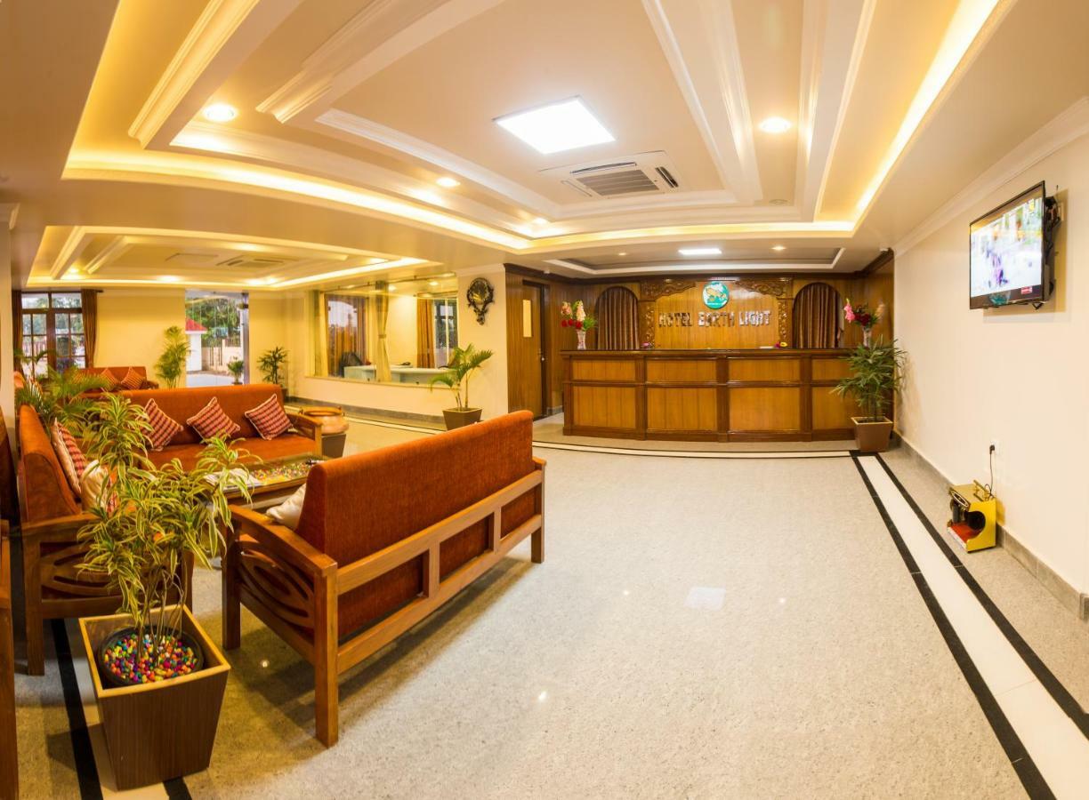 Hotel Earth Light Sauraha Chitwan Εξωτερικό φωτογραφία